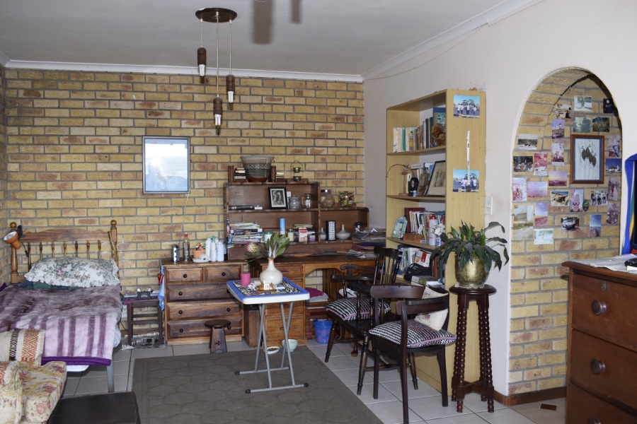 2 Bedroom Property for Sale in Struisbaai Western Cape